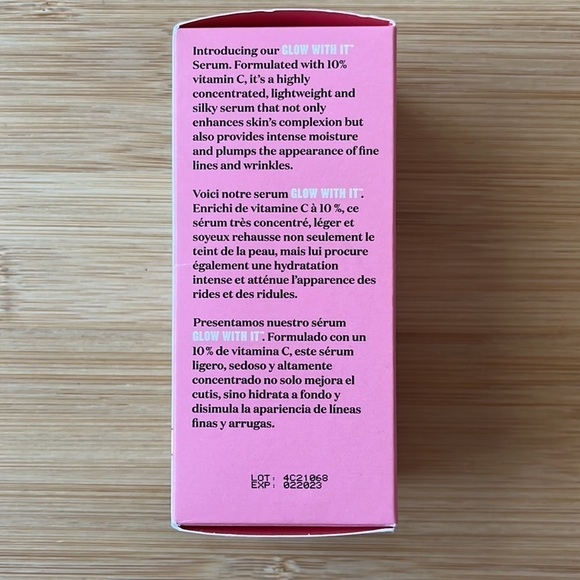 Brand New Soap & Glory Vitamin C Serum & Super Moisturizing Day Cream w/ Bag - Picture 7 of 16